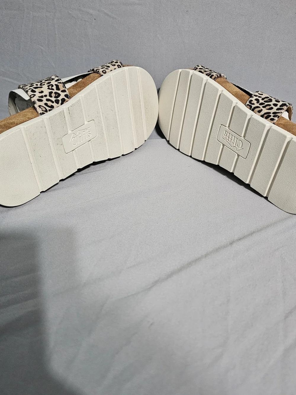 Cliffs by White Mountain Tahlie Slide Sandals White & Brown US 7.5 M NWT